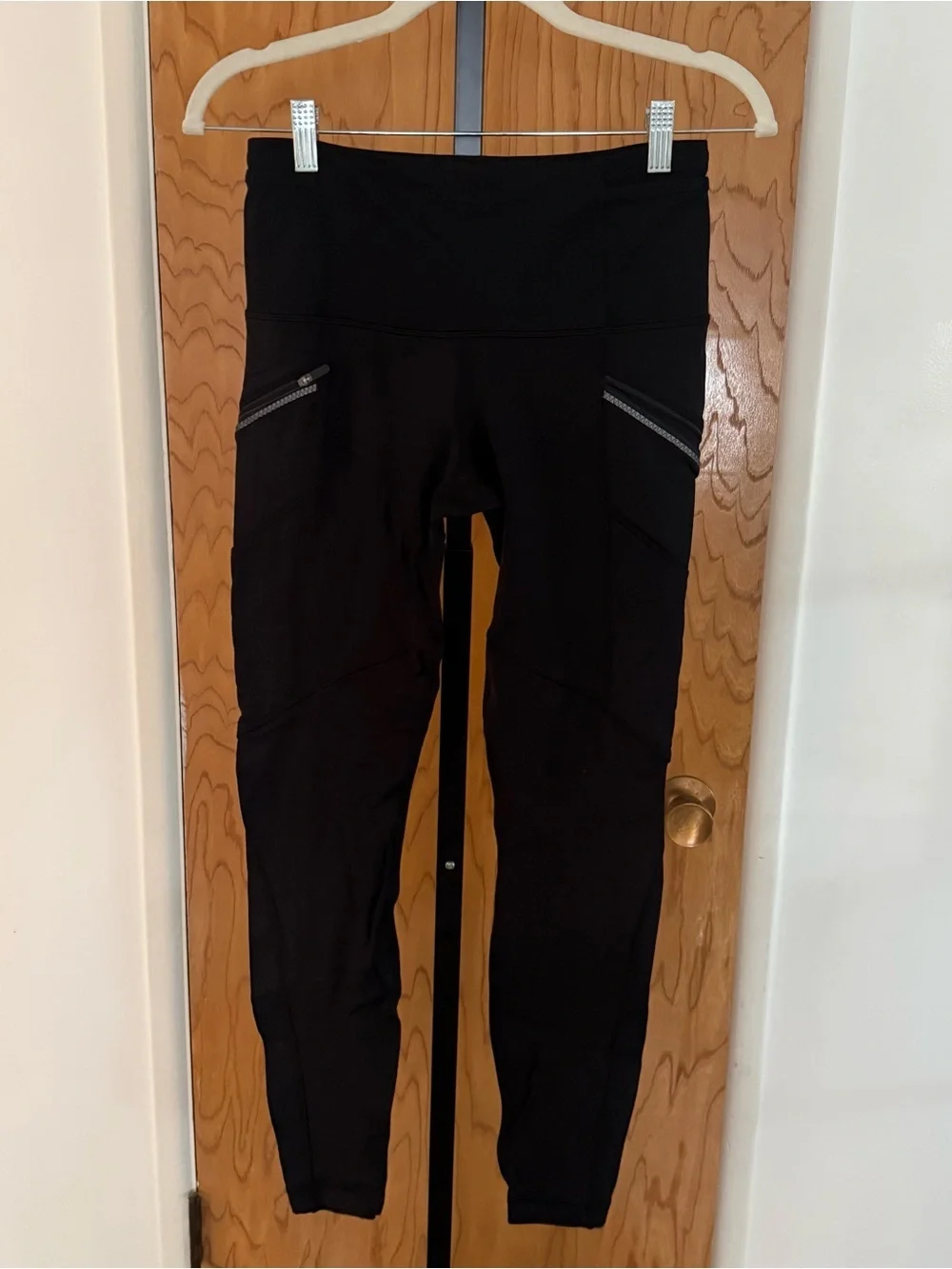 lululemon athletica women's Black leggings size 6